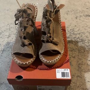 SO // Taupe Women's Sandals BNIB